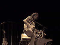 Pearl Jam Eddie Vedder ukulele songs tour in Portland 2011, photo by Daniel Temmesfeld, cc 2011