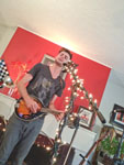 Levi Weaver house show in Eugene July 2012, photo by Daniel Temmesfeld, cc 2012