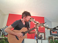 Levi Weaver house show in Eugene July 2012, photo by Daniel Temmesfeld, cc 2012