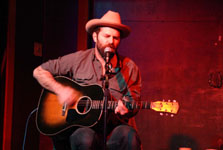 Peter Mulvey and Jeffrey Foucault in Eugene 2010, photo by Margaret OBrien - Emobie Photography, cc 2010