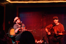 Peter Mulvey and Jeffrey Foucault in Eugene 2010, photo by Margaret OBrien - Emobie Photography, cc 2010