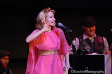 Nellie McKay at the Shedd in Eugene 2010, photo by Margaret OBrien, cc 2010