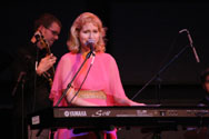 Nellie McKay at the Shedd in Eugene 2010, photo by Margaret OBrien, cc 2010