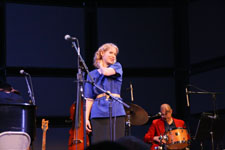 Nellie McKay in Oregon 2012, photo by Daniel Temmesfeld, cc 2012