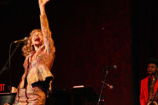 Nellie McKay in Oregon 2012, photo by Daniel Temmesfeld, cc 2012