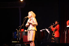 Nellie McKay in Oregon 2012, photo by Daniel Temmesfeld, cc 2012