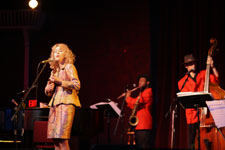 Nellie McKay in Oregon 2012, photo by Daniel Temmesfeld, cc 2012