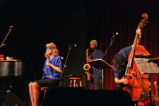Nellie McKay in Oregon 2012, photo by Daniel Temmesfeld, cc 2012