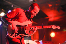 U SCO opening for Secret Chiefs 3 in Portland 2012, photo by Daniel Temmesfeld, cc 2012