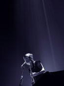 Tegan and Sara Quinn in Portland Sainthood Tour 2010, photo by Daniel Temmesfeld, cc 2010