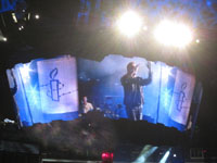 U2